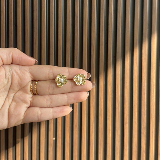 Pearl Bunny Studs